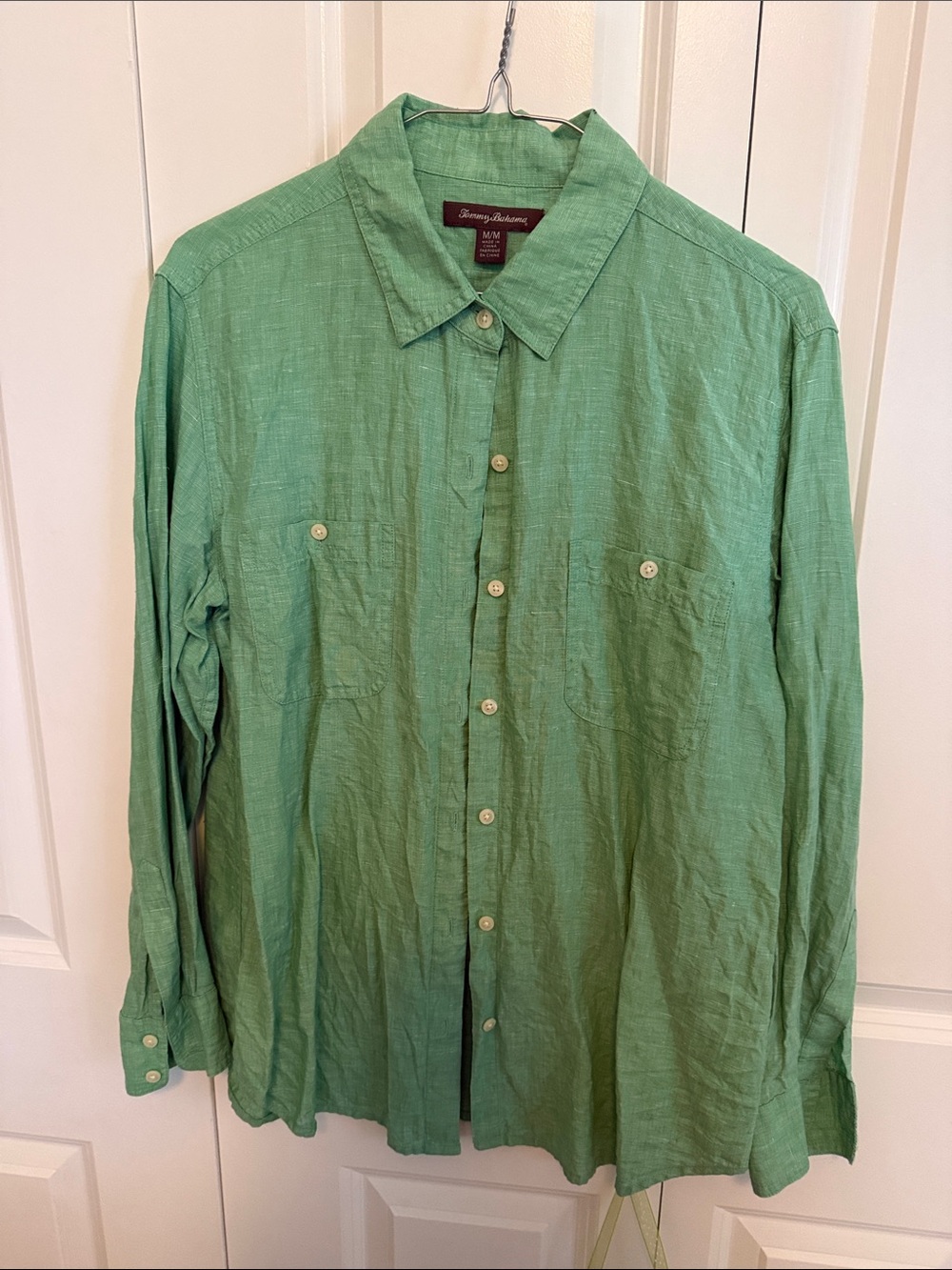 Tommy Bahama Light Green Long-Sleeve Button-Down linen shirt